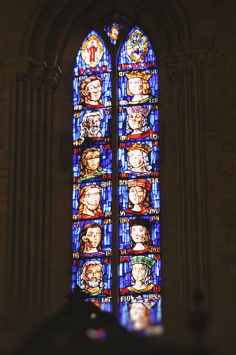 Vitrall amb parelles Vitrall amb parelles de la Catedral de València.