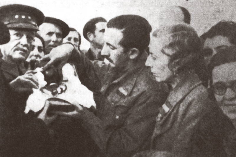 El 30 de març de 1939, el Sant Calze va poder tornar a la Catedral una vegada finalitzada la Guerra Civil. El 30 de març de 1939, el Sant Calze va poder tornar a la Catedral una vegada finalitzada la Guerra Civil.