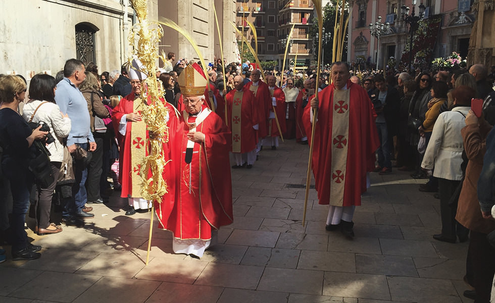 Procession of the archbishop and the metropolitan chapter Procession of the archbishop and the metropolitan chapter