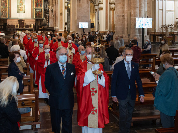 El arzobispo preside la apertura del Año Jubilar «Cáliz de la Pasión» 20-21 en la Catedral