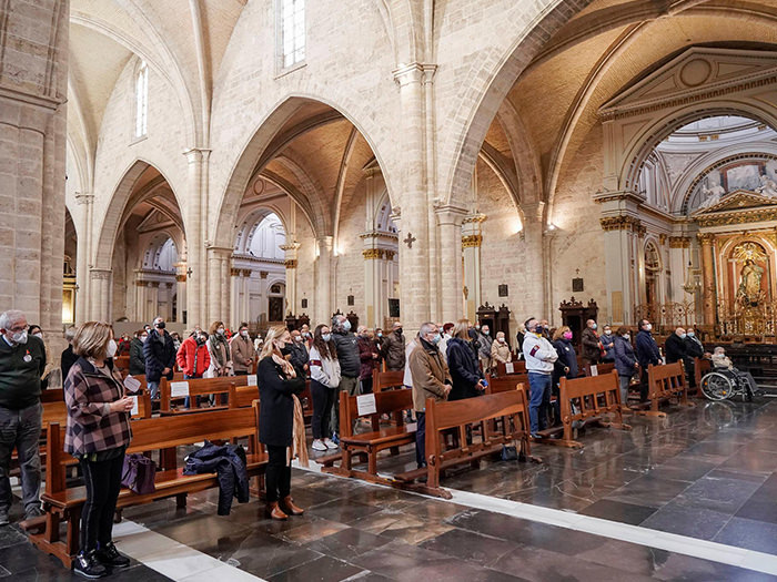 La Catedral de Valencia recibe un grupo de peregrinos de FASTA