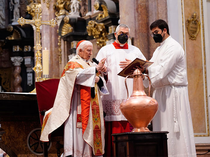 Celebración de la Misa Crismal en la Catedral