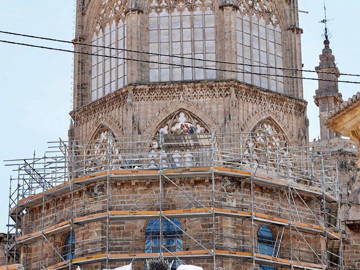 La Catedral inicia obras para determinar el origen de las afecciones a los frescos renacentistas de los ángeles músicos