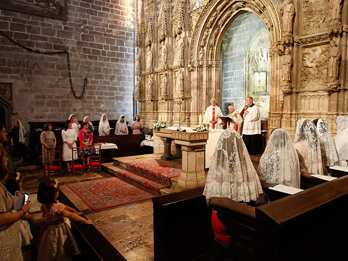 La Catedral acogerá el rezo de un Rosario preparado por Vírgenes Consagradas de todo el mundo