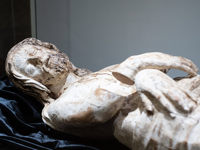 El Museo de la Catedral expone un Cristo yacente del siglo XVI donado por una familia valenciana