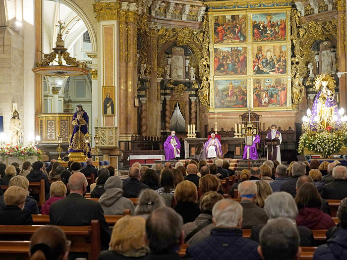 Valencia vibra el Miércoles Santo con una nueva e histórica procesión
