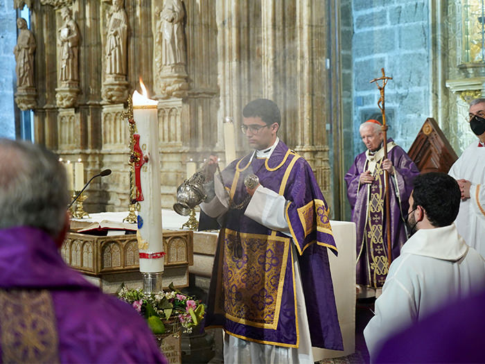 El Arzobispo preside una misa con motivo del undécimo aniversario del fallecimiento del cardenal García-Gasco