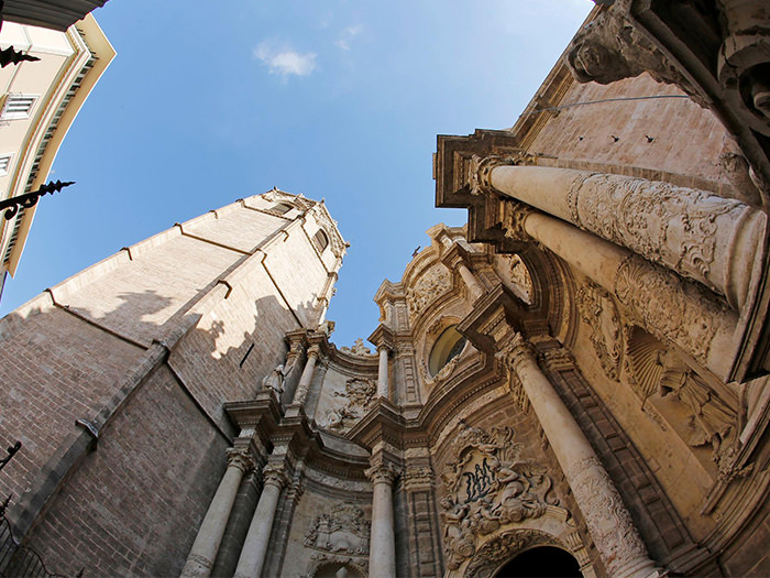 Los usuarios de Renfe Cercanías disfrutarán de descuentos en su visita a la Catedral