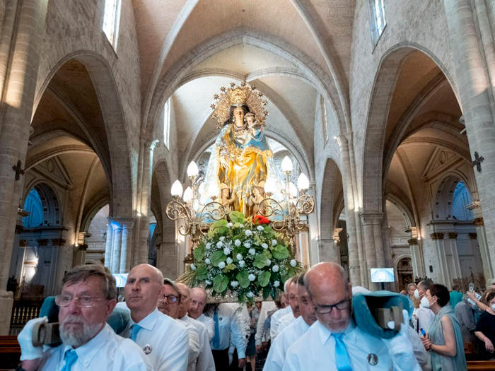 Encuentro de mayores con la Virgen de los Desamparados, este viernes en la Catedral, presidido por el Arzobispo