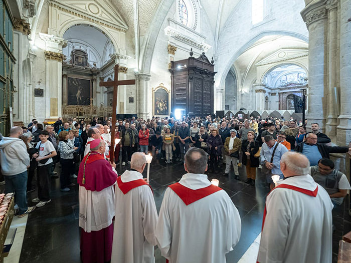 Via Crucis Solemne en la Catedral de Valencia