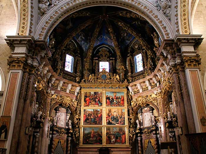 Misa funeral por los fallecidos y víctimas de la DANA el 9 de diciembre en la Catedral de Valencia