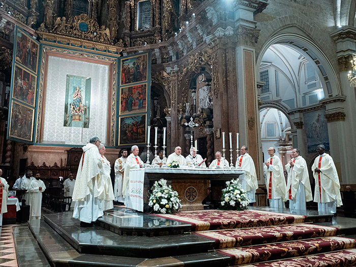 Misa de acción de gracias por los voluntarios, el jueves 19 de diciembre, en la Catedral, presidida por el Arzobispo