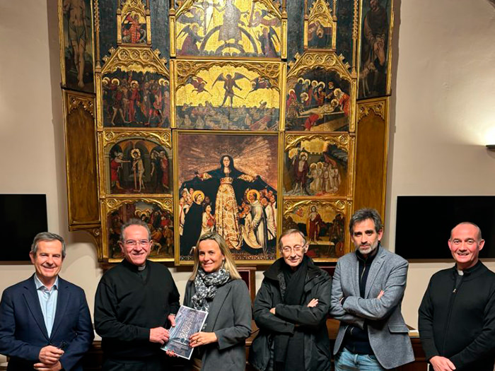 La Catedral y el Ayuntamiento colaboran para mejorar la visita a la Capilla del Santo Cáliz en el próximo año jubilar