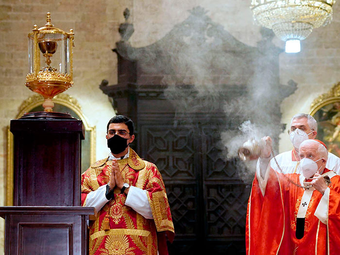 El Ayuntamiento pide al Gobierno que declare Acontecimiento de Excepcional Interés el Año Jubilar del Santo Cáliz 25-26