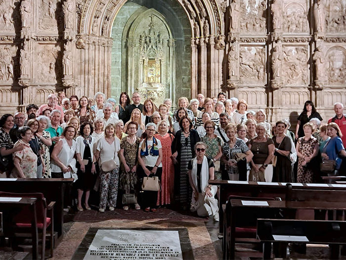 Manos Unidas Valencia peregrina a la Catedral en el Año Jubilar del Santo Cáliz