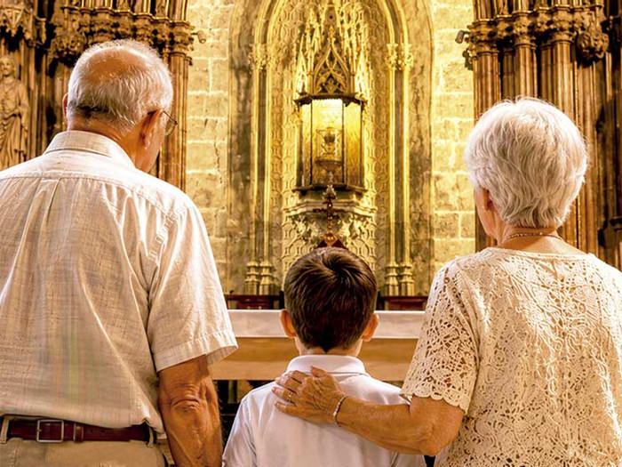 El Jubileo del Santo Cáliz centra la celebración diocesana de la Jornada Mundial de los Abuelos