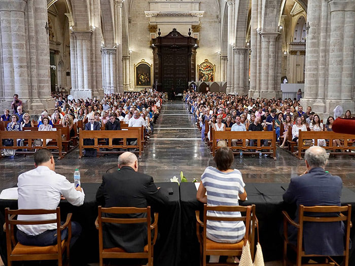 Encuentro de profesores de Colegios Diocesanos en la Catedral